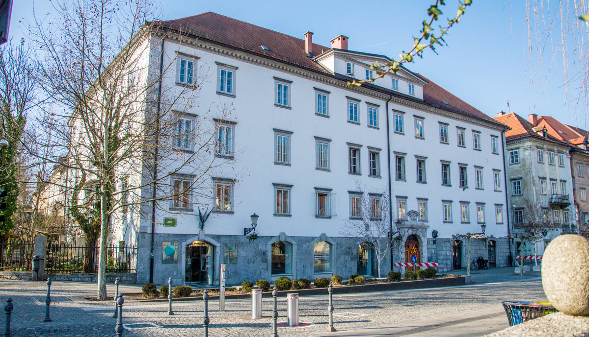 Prodajamo poslovne prostore